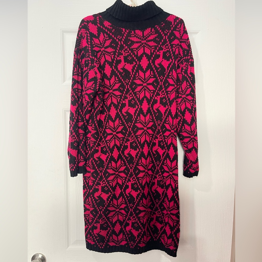 Vintage Brass Plum Nordic Knit Sweater Dress | Black & Red | Turtleneck Midi |
